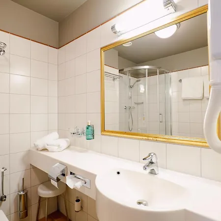 Elegantne Double Tuba Kahele Grand Hoones! Viljandi (Viljandimaa)